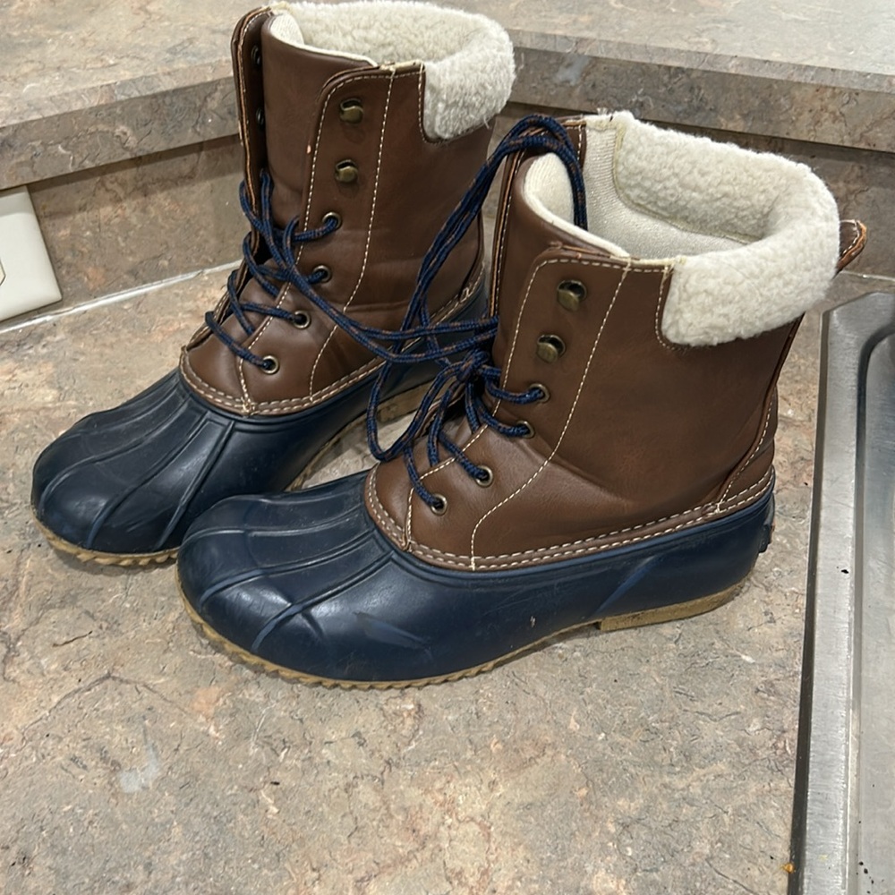 London Fog Duck boots - Picture 3 of 4
